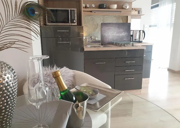 Alojamento de Acomodação e Pequeno-almoço Appart-hotel Reb_art 4*